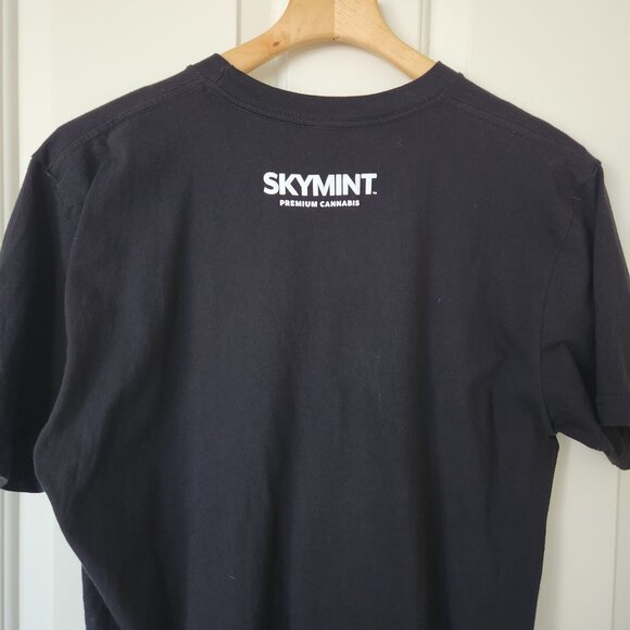 Black Skymint Premium Cannabis Rainbow Graphic T-Shirt L 100% Cotton Casual - Picture 4 of 7